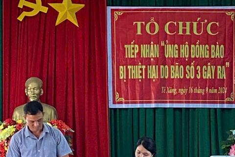 UBND  XÃ TÊ XĂNG PHÁT ĐÔNG QUYÊN GÓP, ỦNG HỘ ĐỒNG BÀO BỊ ẢNH HƯỞNG BỞI BÃO SỐ 3 ( YAGI)